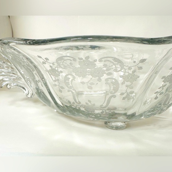 Vintage Fostoria “Meadow Rose” Etched Baroque Glass Footed Serving Bowl - Picture 6 of 9